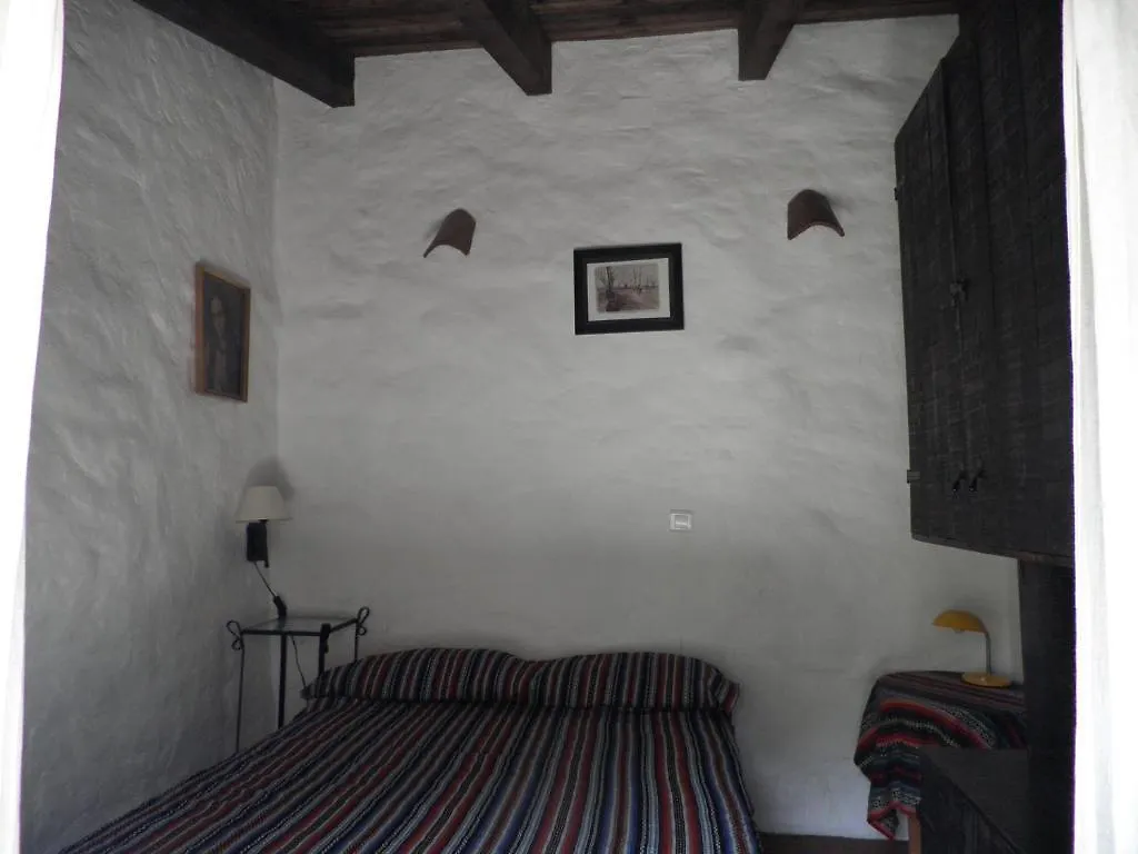 Casa Torre Antigua Apartment Salares